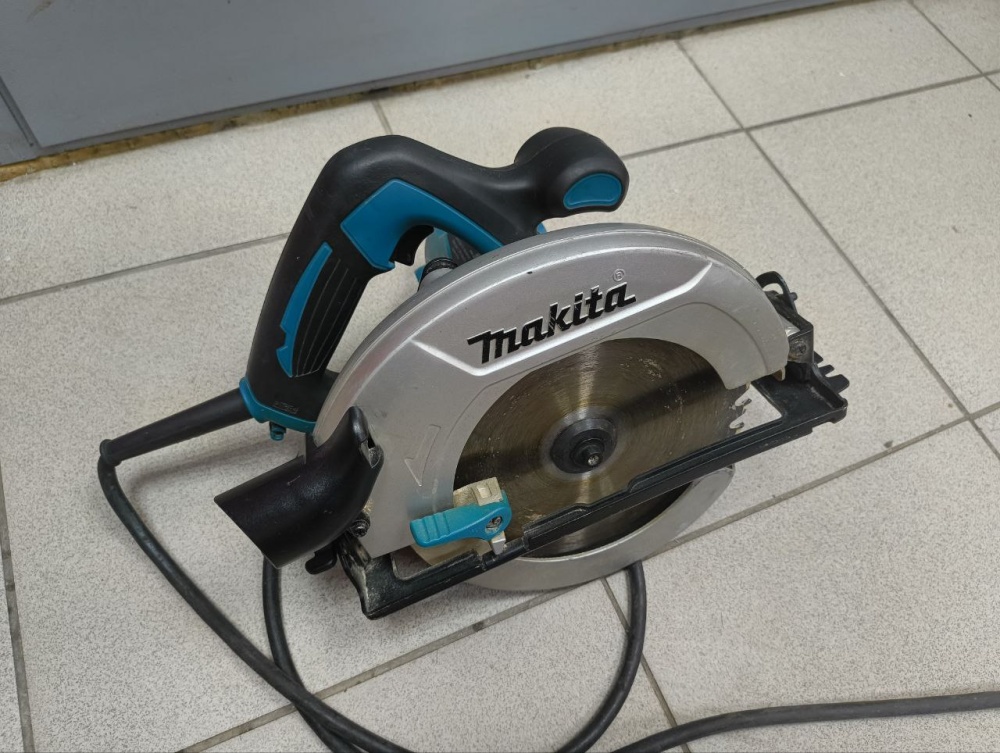 Циркулярная пила Makita HS7000