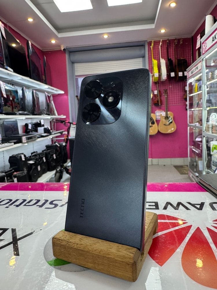 Мобильный телефон Tecno camon go 2024 4/128