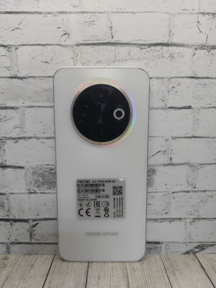 Мобильный телефон Tecno Spark 30c 4/128
