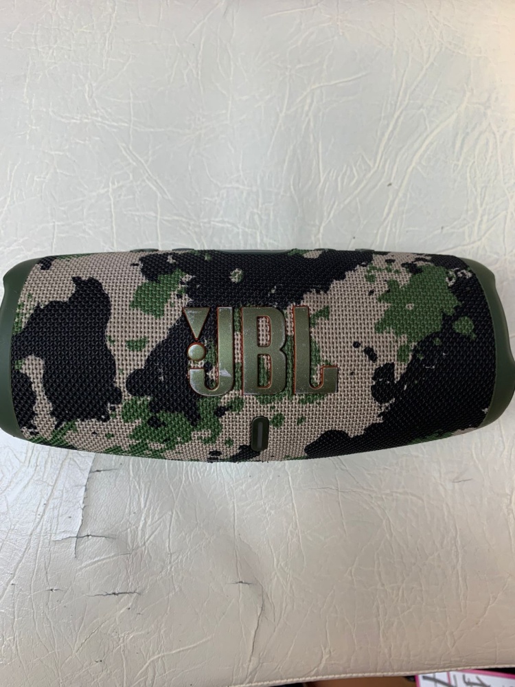 Акустика JBL Charge 5