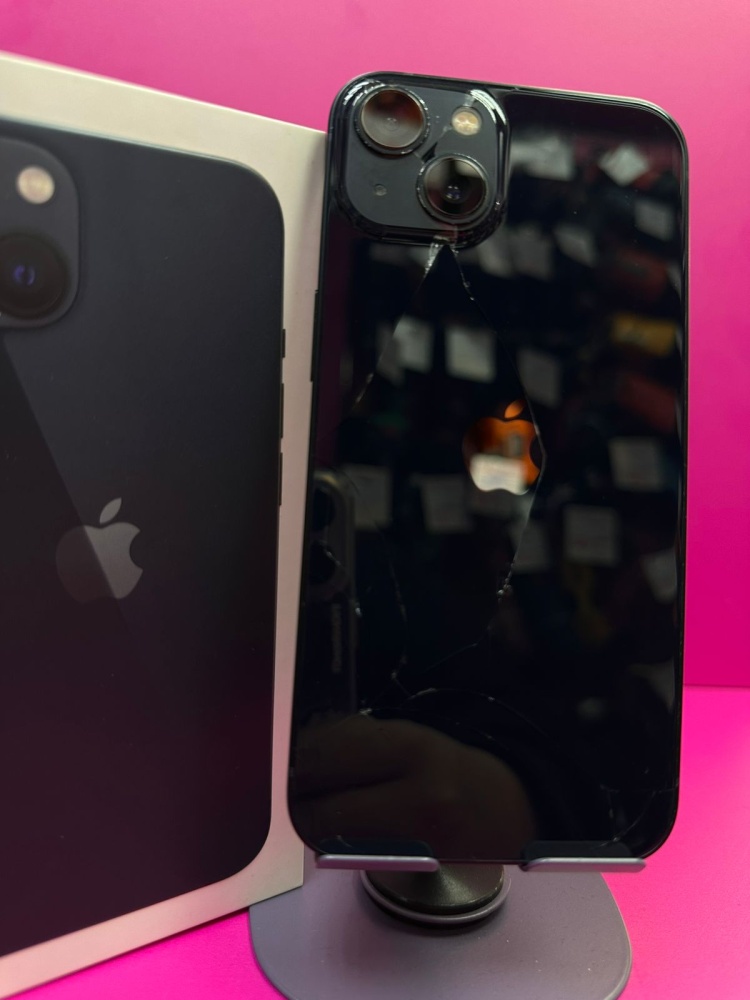 Смартфон iPhone 13 128 Gb 100акб