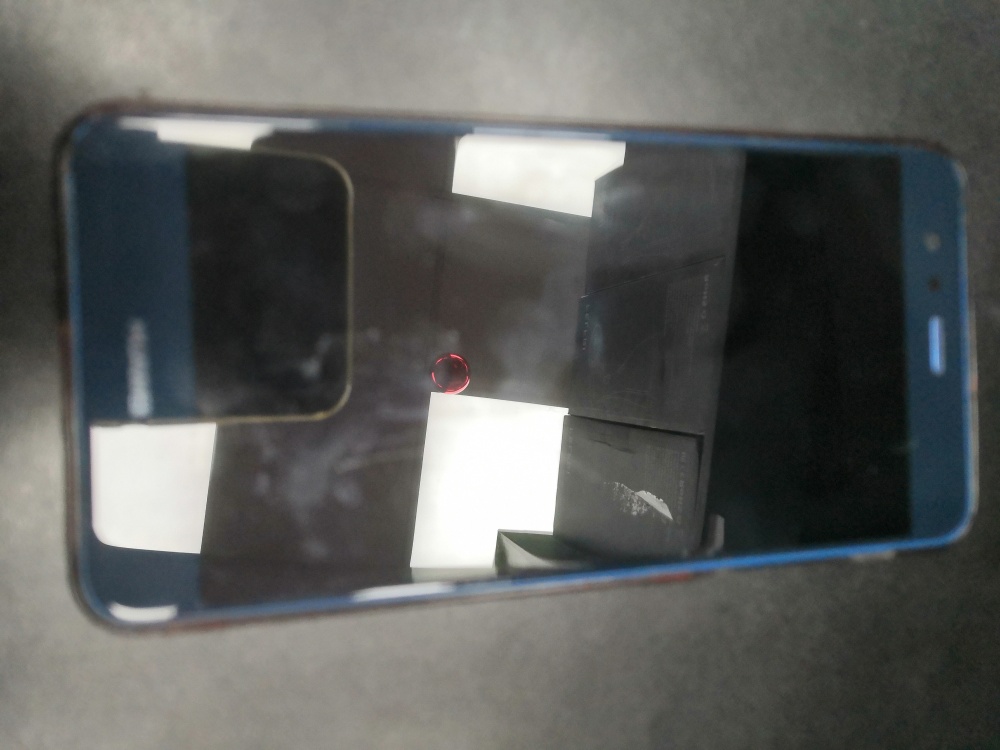 Смартфон Huawei P10 Lite