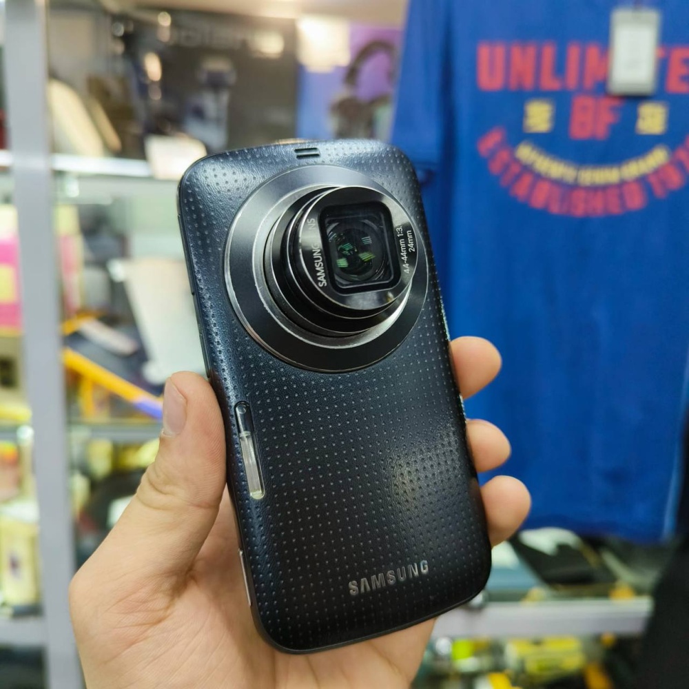 Смартфон Samsung GALAXY ZOOM K 2/8