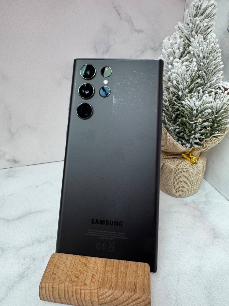 Смартфон Samsung S22 Ultra 12/256