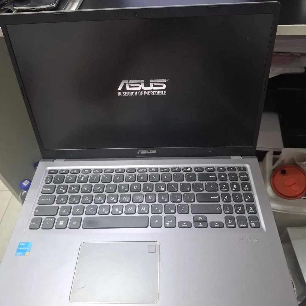 Ноутбук ASUS x515e