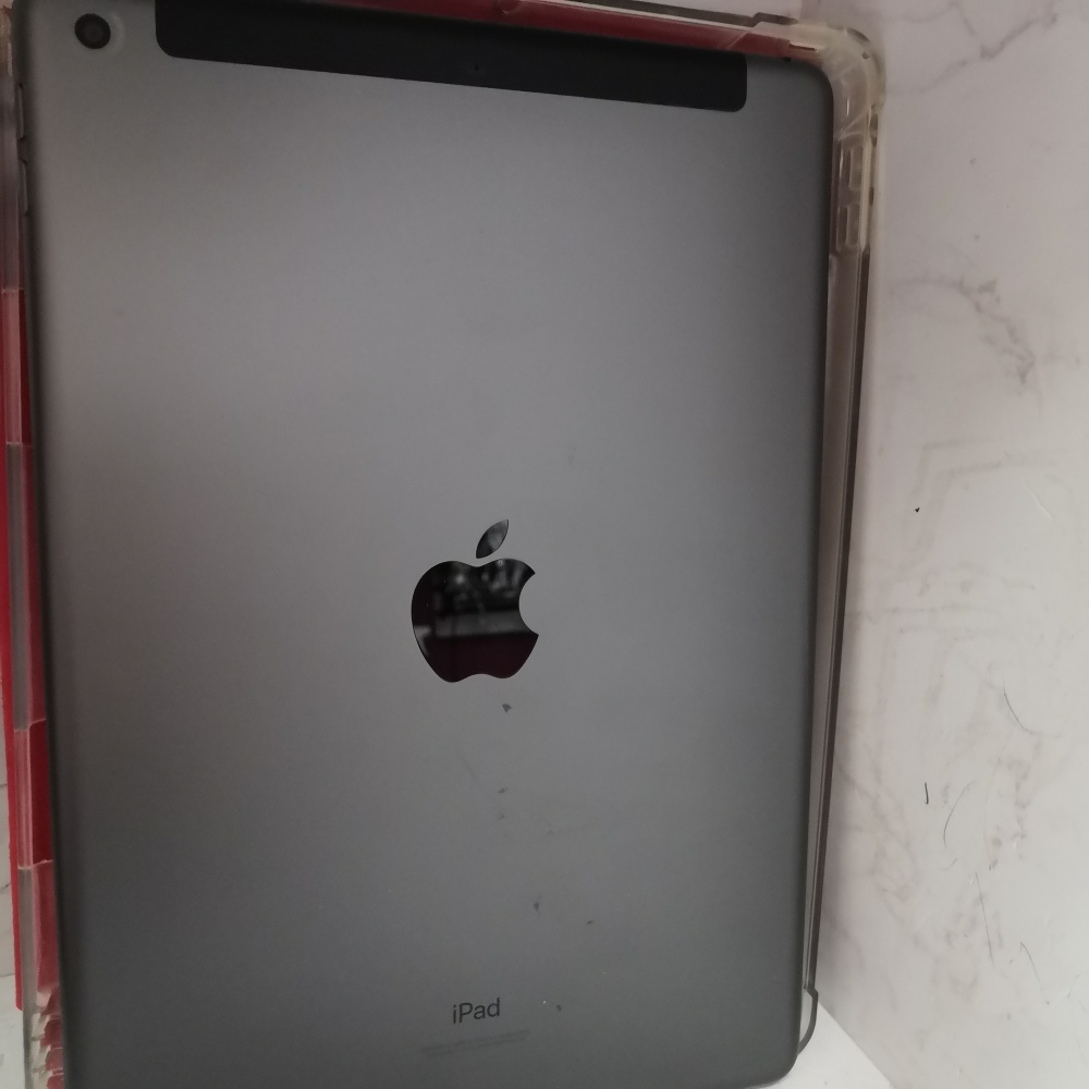 Планшет Apple iPad 9 поколения 64Гб