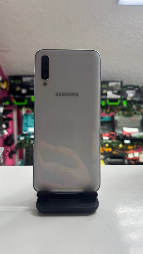 Смартфон Samsung A50 4/64