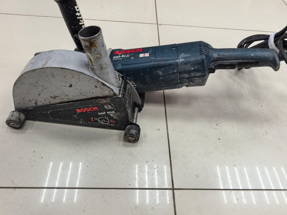 Штроборез BOSCH GNF 65A