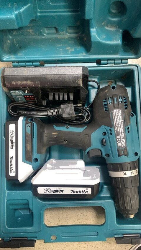 Шуруповерт Makita HP488D
