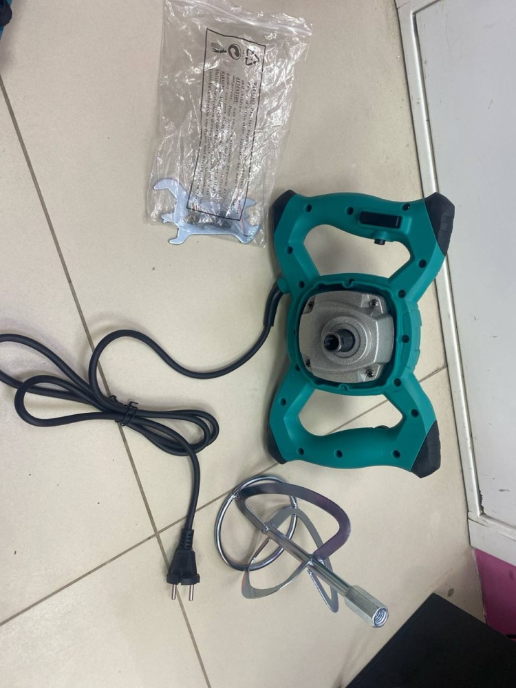 Строительный миксер makita